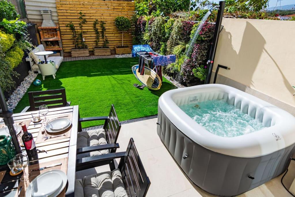 Relaxing Garden Los Cristianos Con Jacuzzi Y Barbacoa Arona  Exterior foto