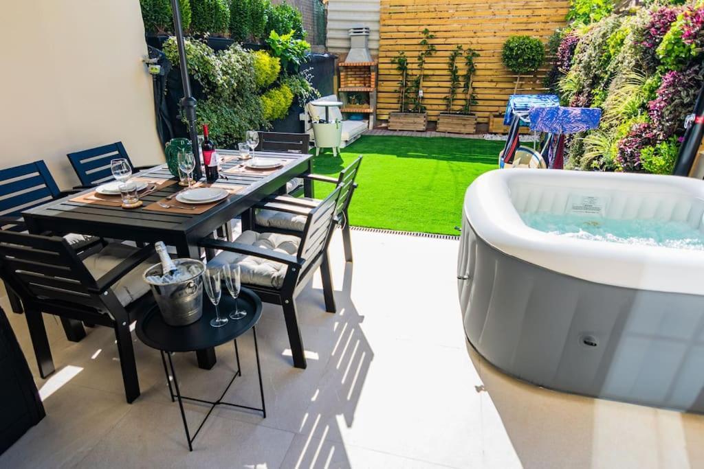 Relaxing Garden Los Cristianos Con Jacuzzi Y Barbacoa Arona  Exterior foto